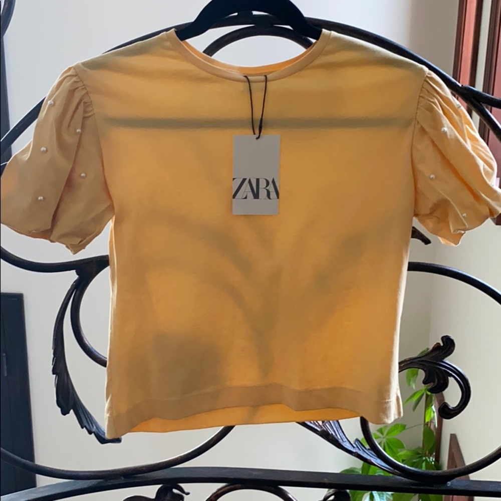 Puff sleeve top